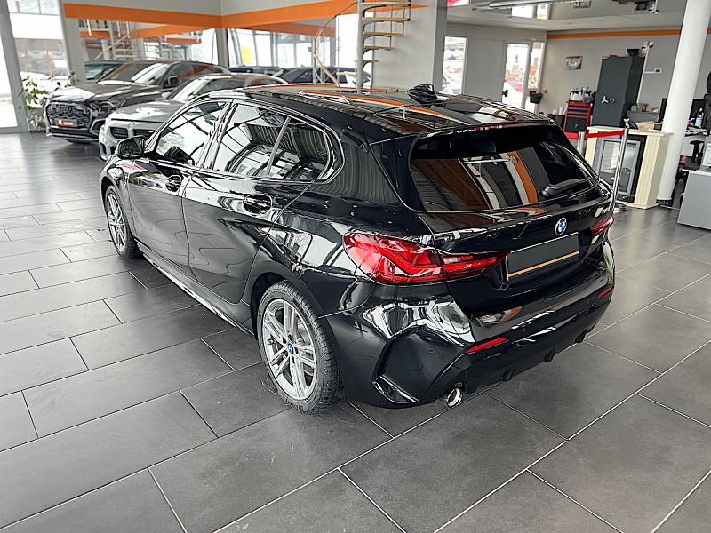 BMW 118 i M Sport Thumbnail 3