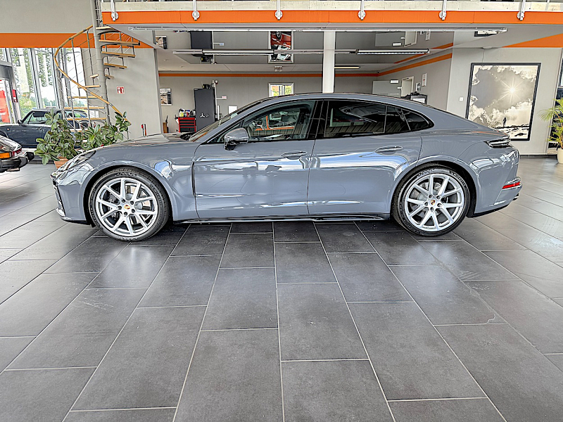 Porsche Panamera GTS Interieur Paket Carbon InnoDrive Thumbnail 2