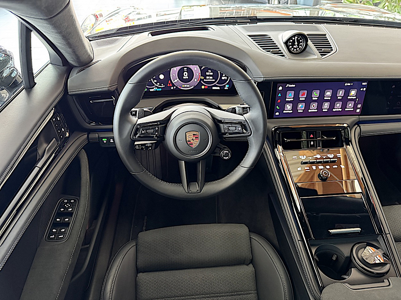 Porsche Panamera GTS Interieur Paket Carbon InnoDrive Thumbnail 9