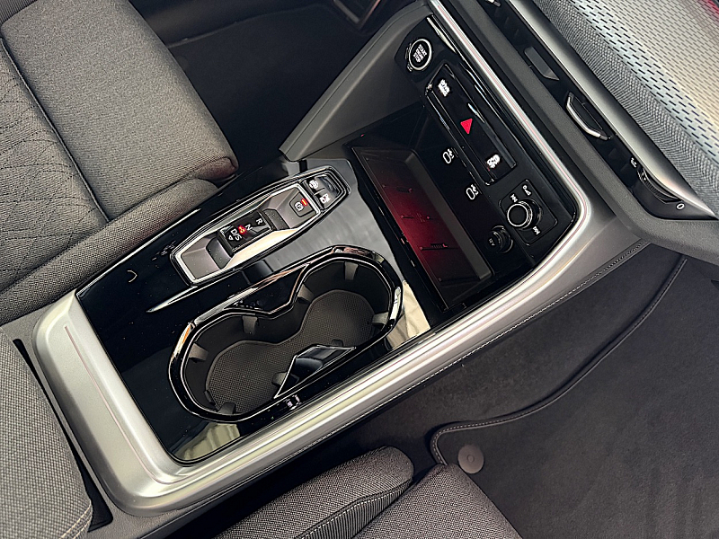 Audi Q5 TDI quattro S tronic Thumbnail 10