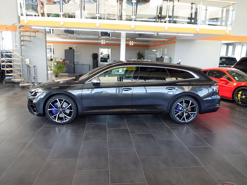 Volkswagen Arteon R Shooting Brake  Thumbnail 2