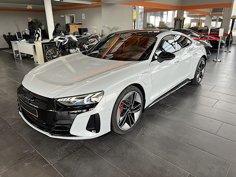 Audi e-tron RS GT