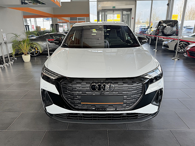 Audi Q4 Sportback 50 e-tron quattro Thumbnail 7