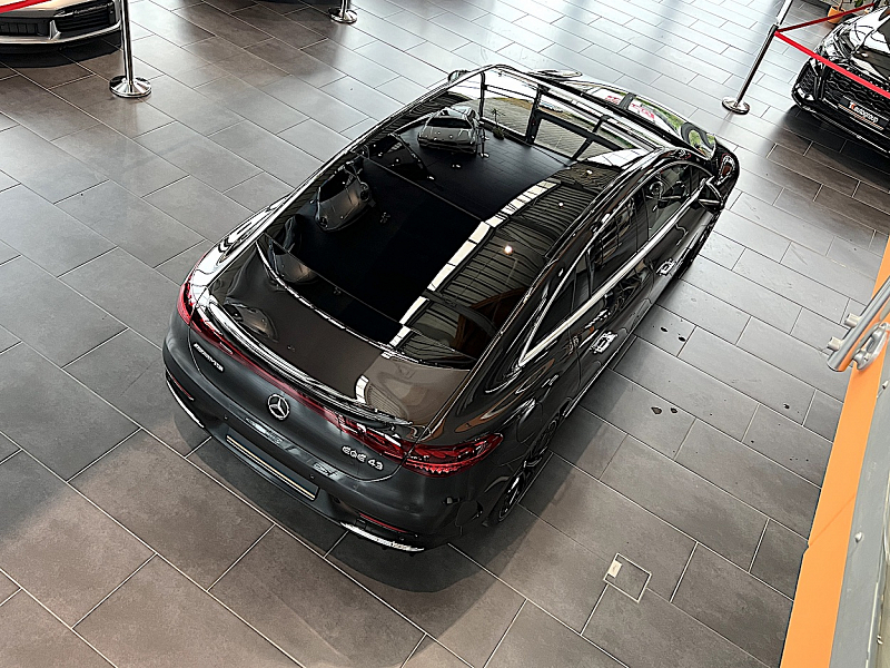 Mercedes-Benz EQE AMG 43 4Matic Thumbnail 6