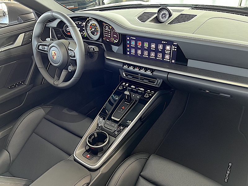 Porsche 992 Turbo S Cabriolet Thumbnail 11