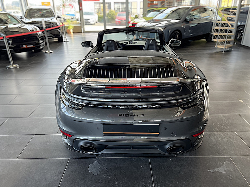 Porsche 992 Turbo S Cabriolet Thumbnail 4